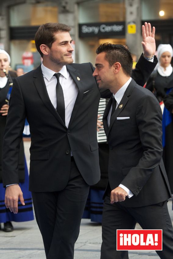 Iker Casillas y Xavi Hernández