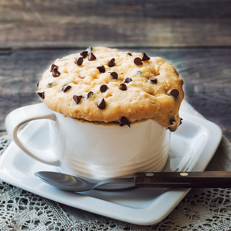 'Mug cake' de 'cookies' de choco y cacahuete