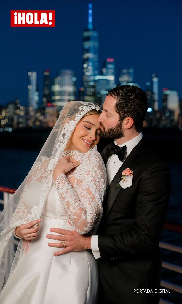 Foto: Jon Pivko | Maquillaje y peluquería: Milly Morales | Estilista: Sofía Navarro | Vestido de novia: Rosa Clará | Plan de boda y empresa: Christie Napurano