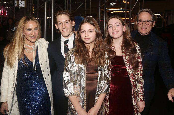 Sarah Jessica Parker y Matthew Broderick con sus tres hijos