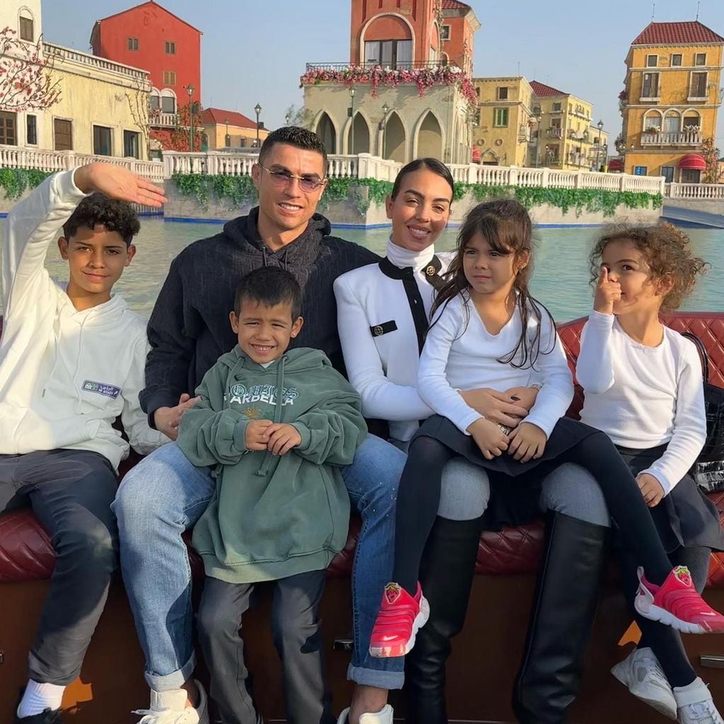 Georgina Rodríguez, Cristiano Ronaldo y sus hijos