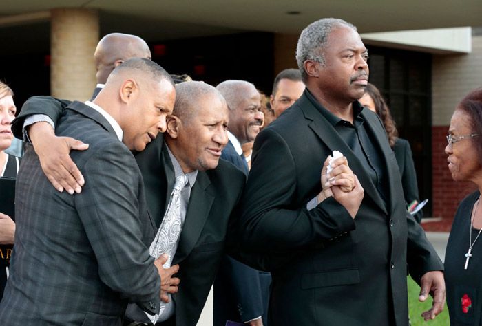 Clarence Franklin en el funeral de su madre