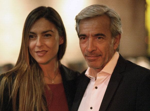 El actor acudió acompañado por su novia, Irene Meritxell, que está siendo su gran apoyo tras aparecer su nombre en los 'Papeles de Panamá'
