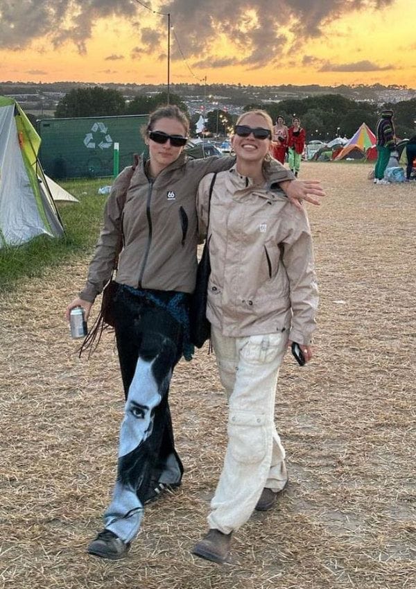 Lila Moss en el Festival de Glastonbury 2023