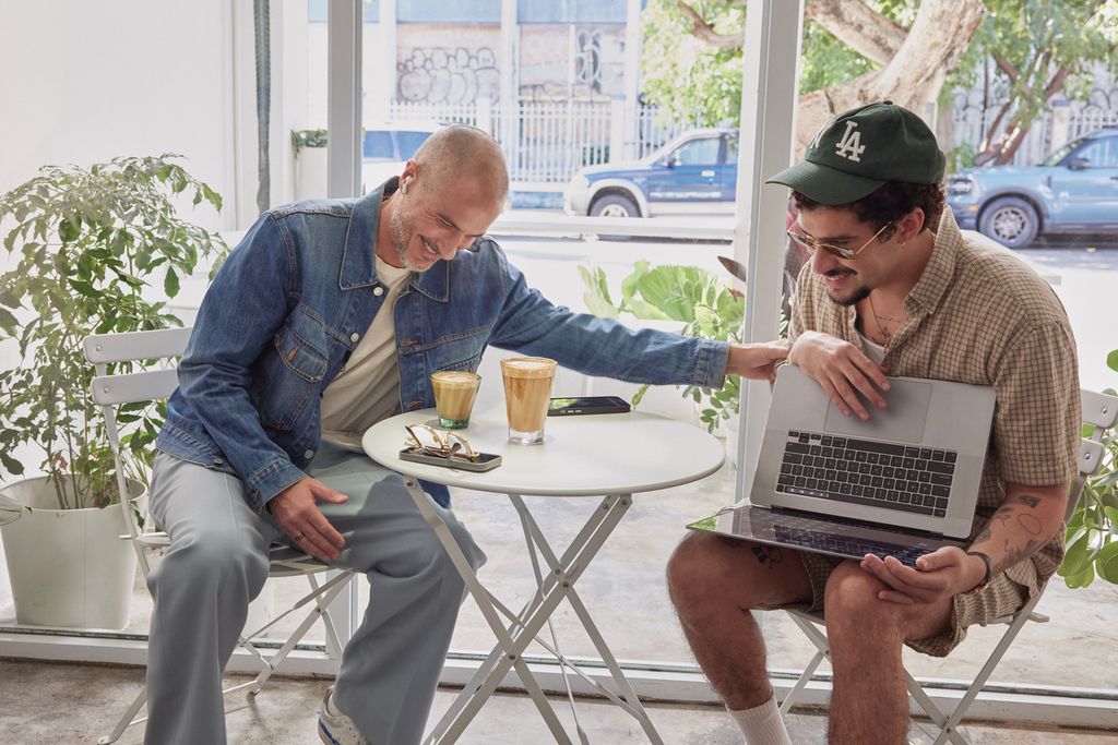 Bad Bunny en entrevista con Zane Lowe