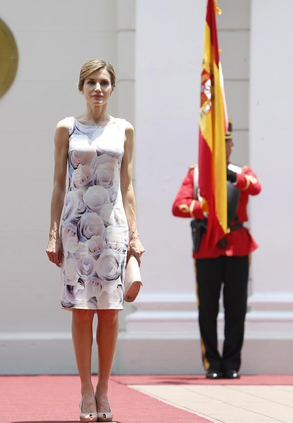 Antes de poner rumbo a España, doña Letizia se reunió con el presidente de El Salvador, Salvador Sánchez Cerén
