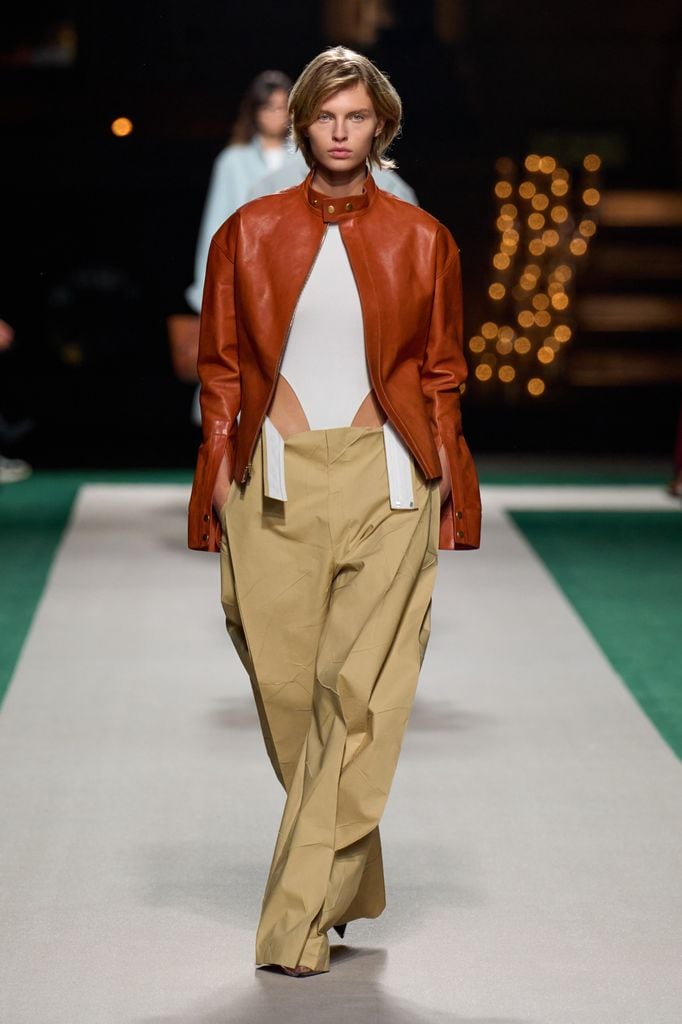 Paris Fashion Week: Victoria Beckham Primavera/Verano 2025