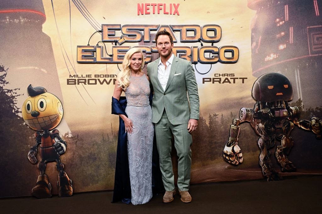 Millie Bobby Brown y Chris Pratt en la premiere de su nueva película