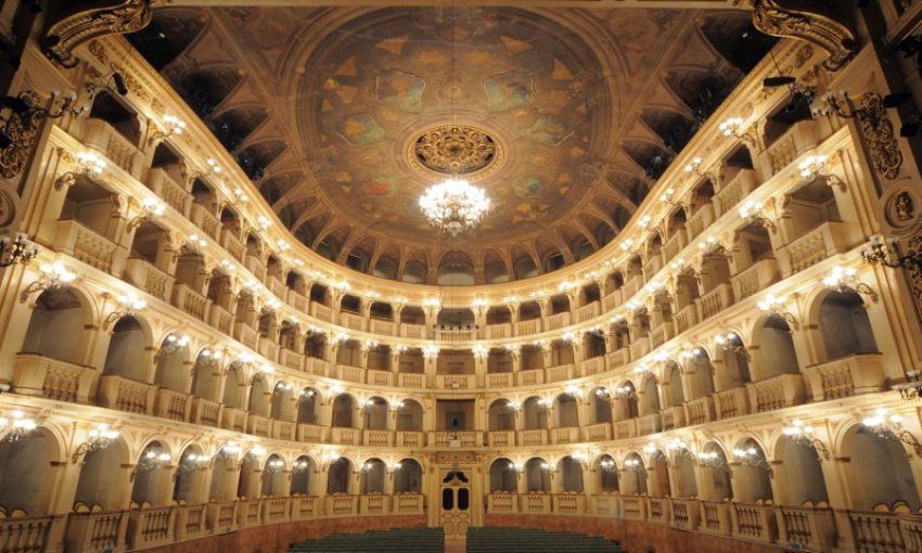 teatro-comunale-de-bolonia