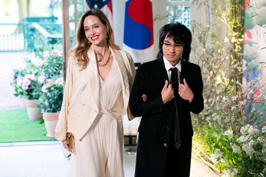 Angelina Jolie y su hijo Maddox. 2023