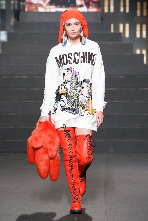 moschino_hm026a