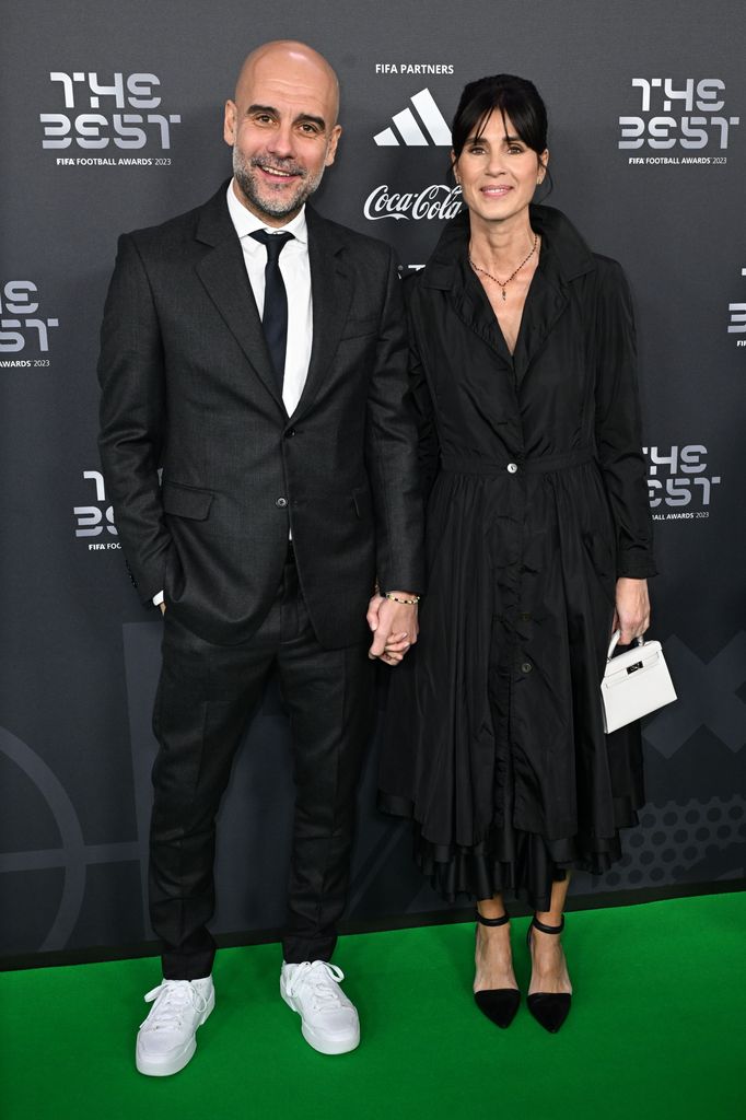 Guardiola y Cristina Serra acudiendo a la gala The Best en Londres