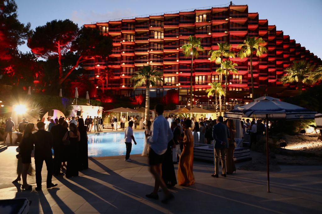 Inauguración del Bombón Pool Club, creado por Alberta Ferretti, en el hotel de Mar de Mallorca