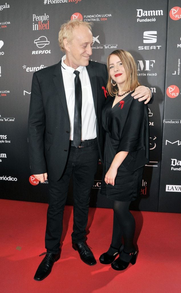 Josep María Mainat y Ángela Dobrowolski en la gala 'People In Red' en Barcelona