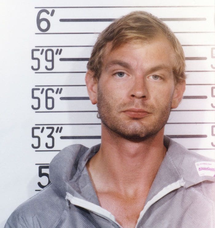 Auténtica ficha policial de Jeffrey Dahmer