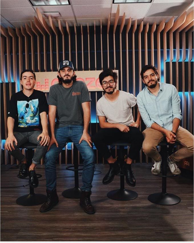 La banda Morat haciendo promoción