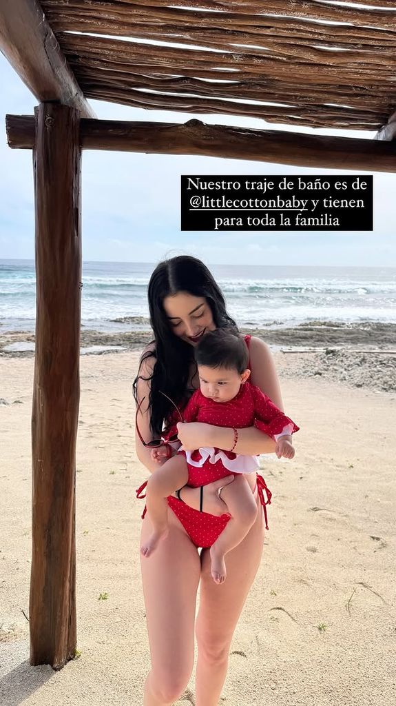 Paola Dalay, pareja de José Eduardo Derbez, y su hija Tessa.