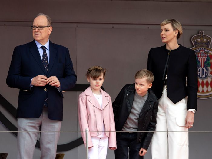 Jacques y Gabriela de Mónaco, con sus padres