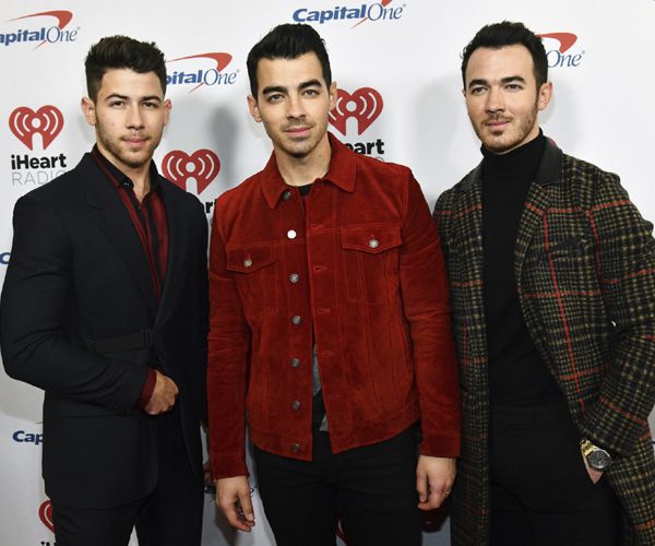 jonas-brothers