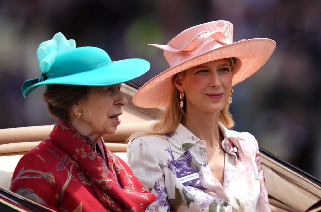 Lady Gabriella, con la princesa Ana en su última aparición pública el pasado 18 de junio