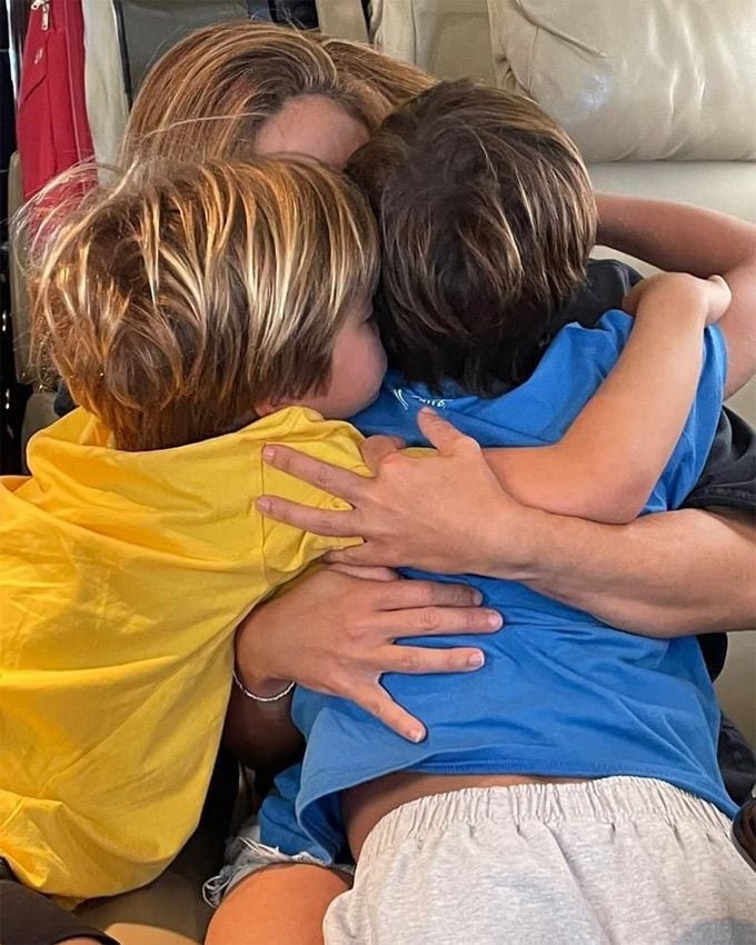 Shakira con sus hijos Milan y Sasha