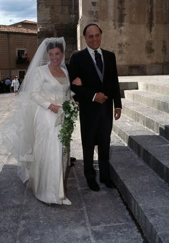 Xandra Falcó y Carlos Falcó el día de la boda de Xandra en Plasencia