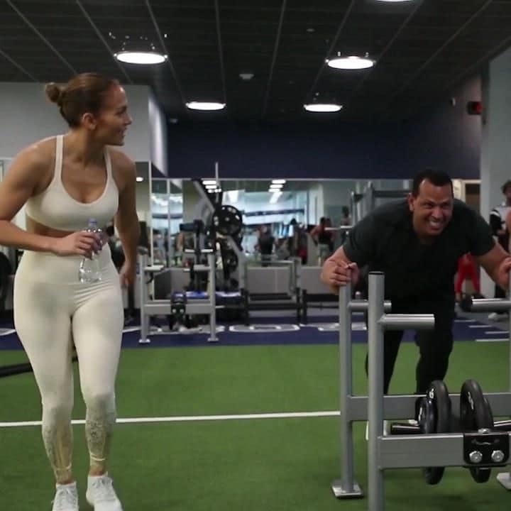 jennifer lopez y alex rodrigez en el gimnasio