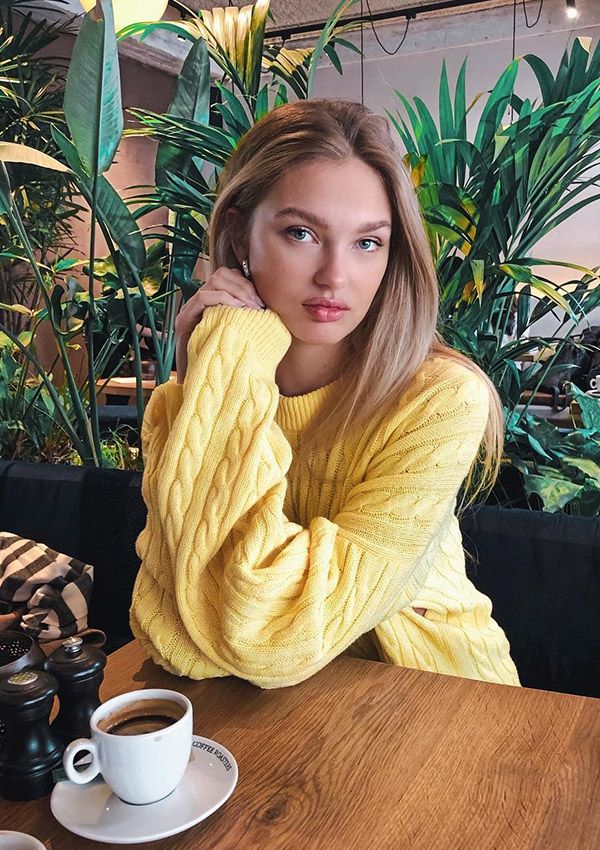 romee-strijd-cafe