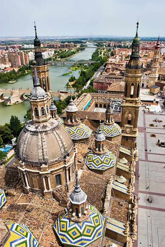 zaragoza-el-pilar-cupulas