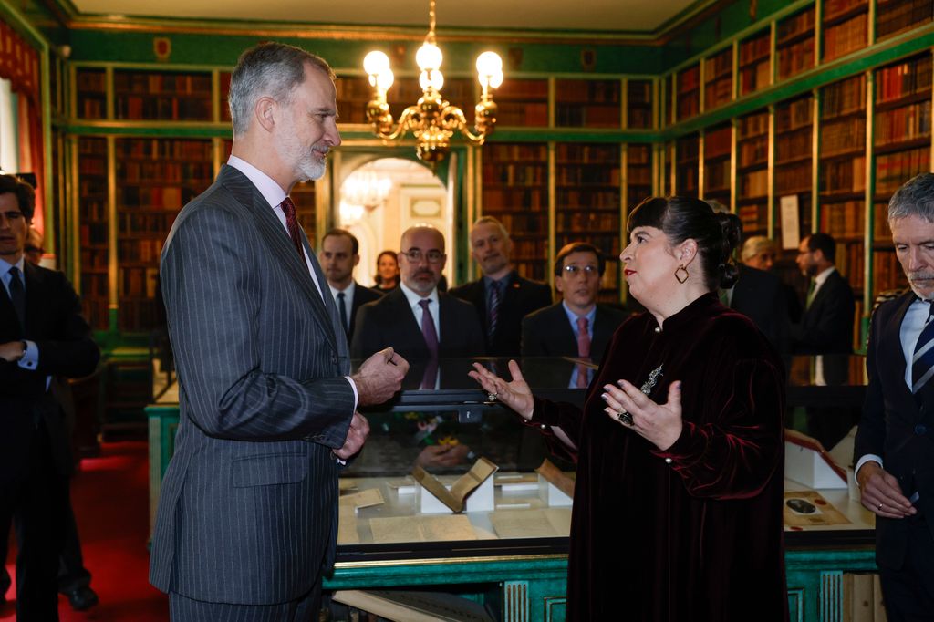 El rey Felipe VI asiste a la inauguración de la muestra 'Flamboyant. Joana Vasconcelos en el Palacio de Liria'