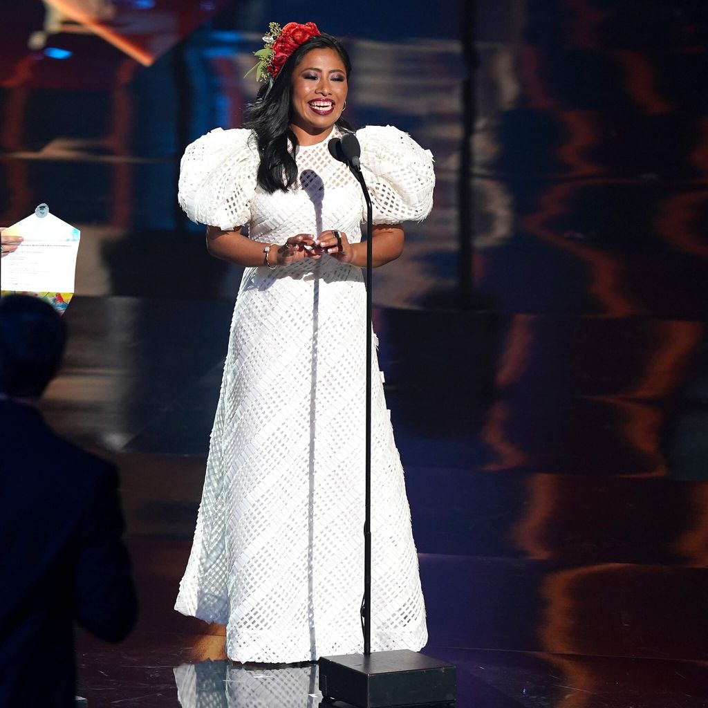 yalitza aparicio en los latin grammy 2020