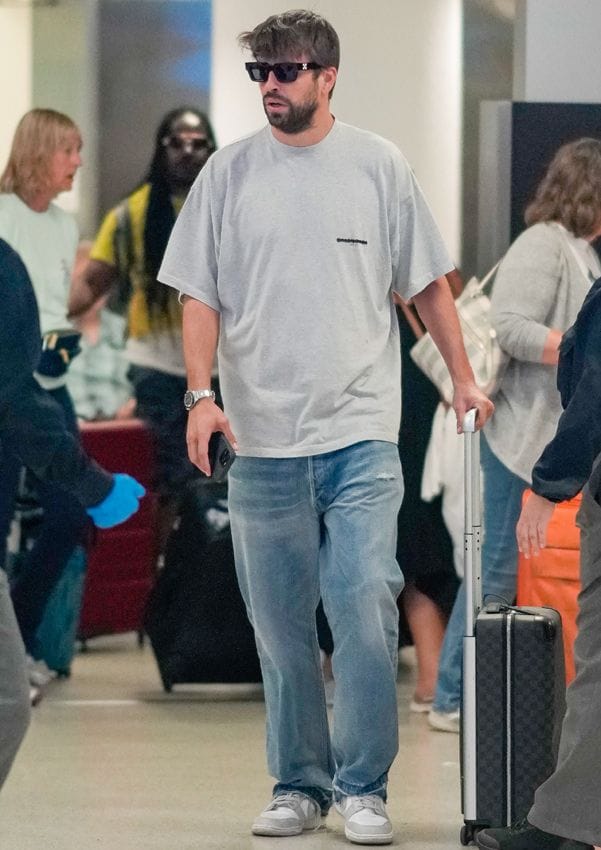 Piqué en el aeropuerto de Miami