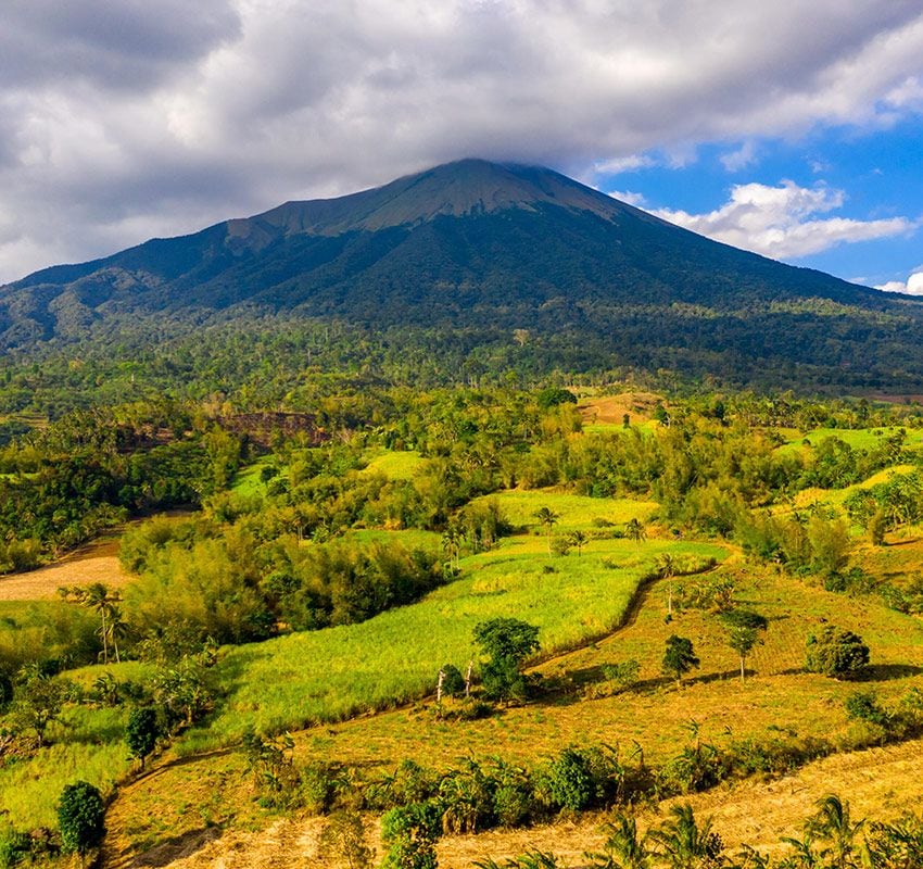 Volcán Kanlaon, Filipinas, ruta del ron