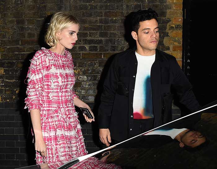 Lucy Boynton y Rami Malek