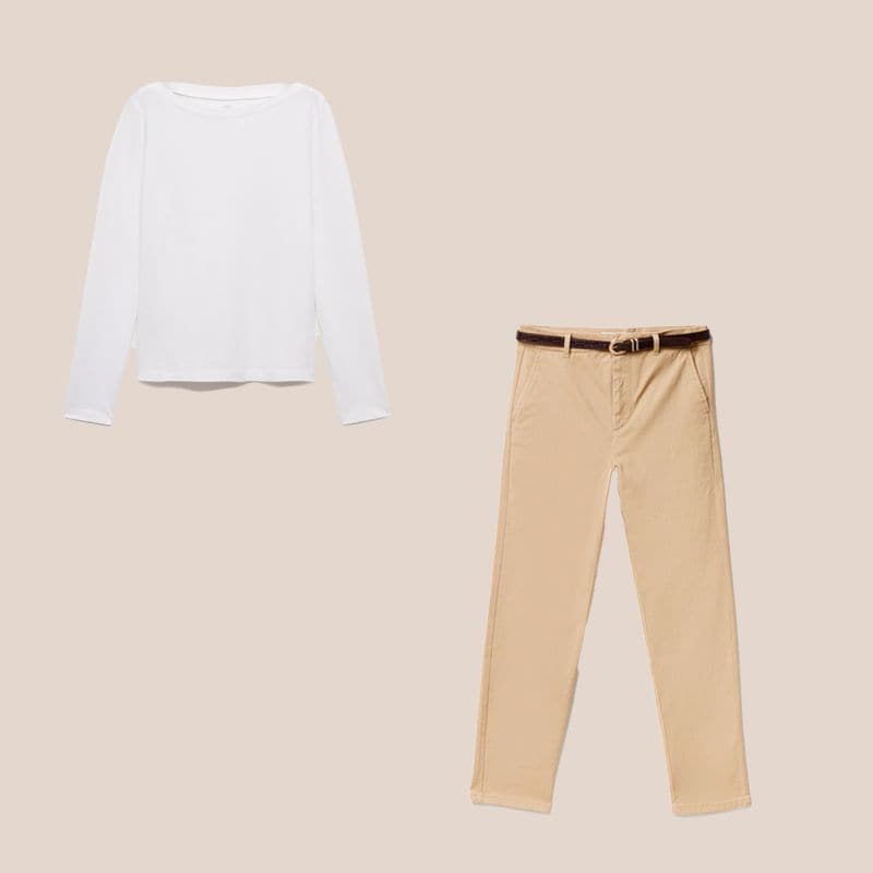 camiseta básica manga larga blanca y pantalones chinos camel