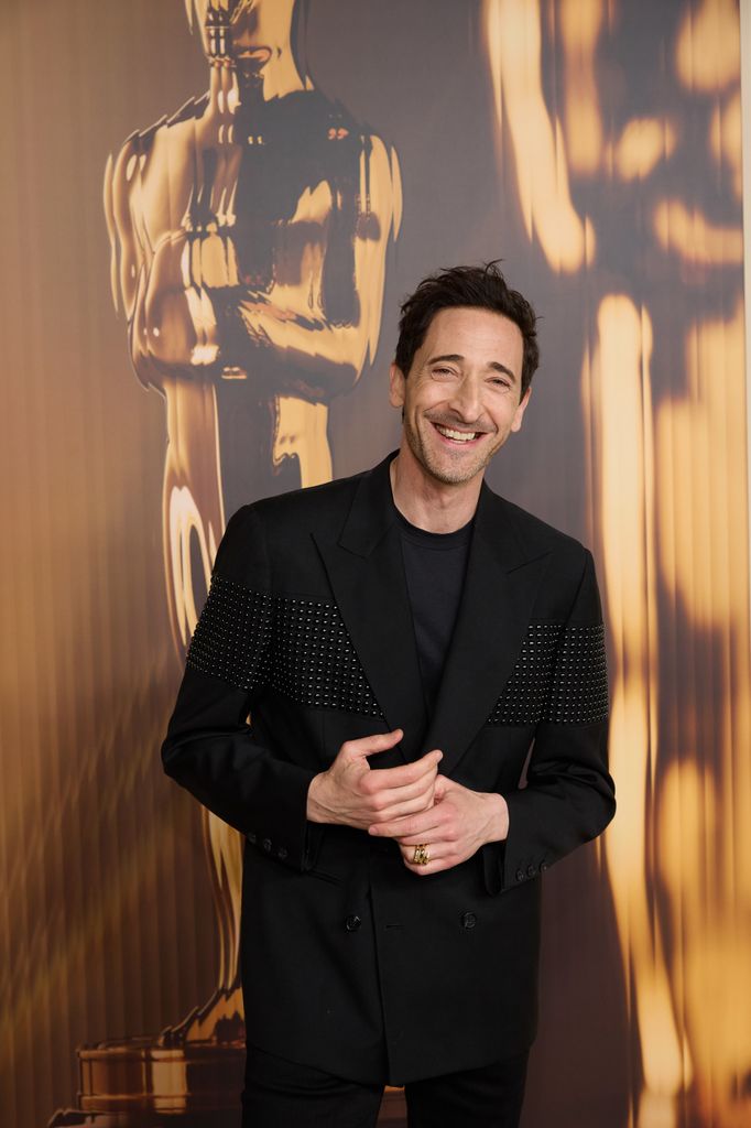 Adrien Brody en la cena de los nominados a los Oscar 2025