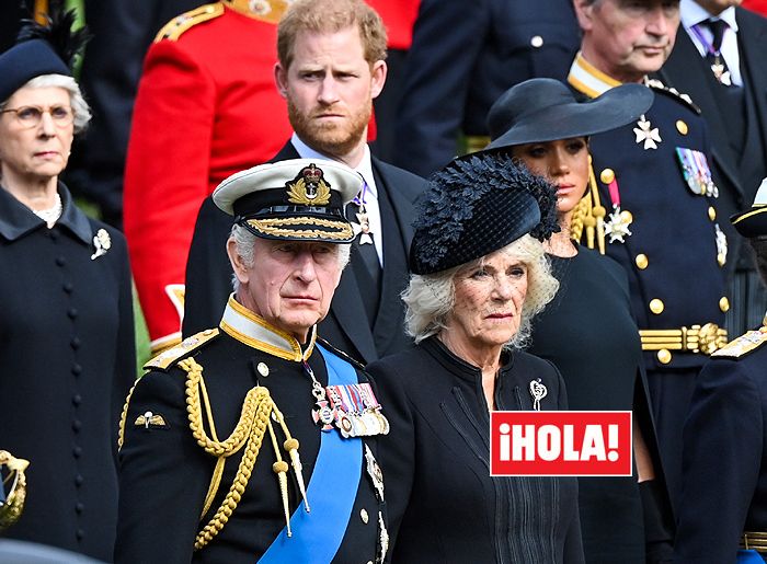 Los reyes Carlos y Camilla y los duques de Sussex