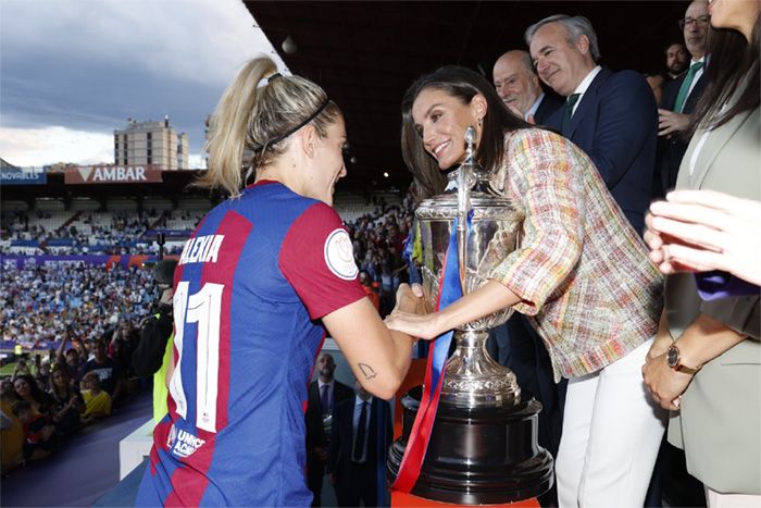 La Reina, con Alexia Putellas