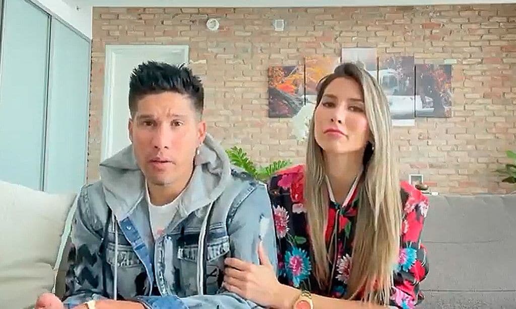 Chyno Miranda y Natasha Araos