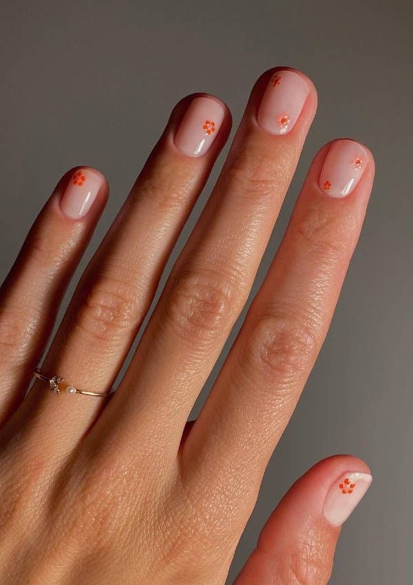 Manicura minimalista de gel