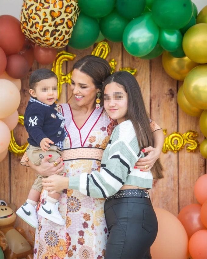 Paula Echevarría con sus hijos