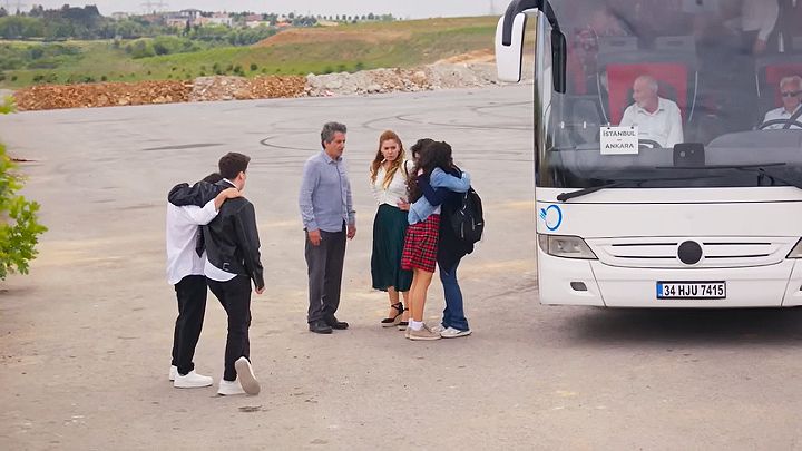 Avance de 'Hermanos': Sarp, Orhan y sus hijos, consiguen evitar que Ayten y Cansu se marchen de Estambul