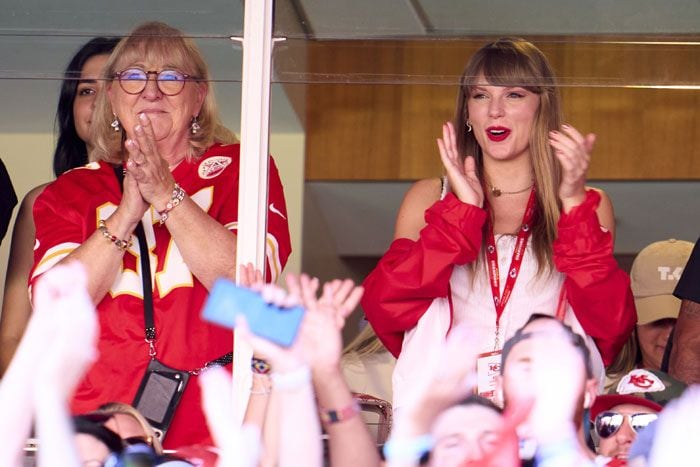 Taylor Swift y la madre de Travis