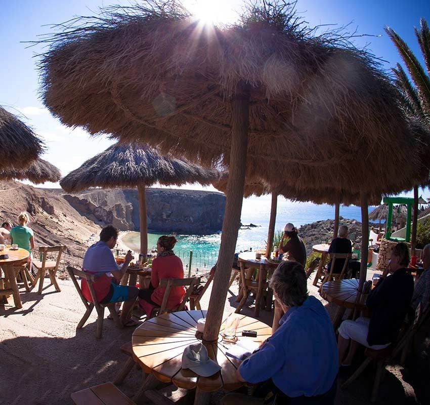 Chiringuito junto a las playas del Papagayo en Lanzarote