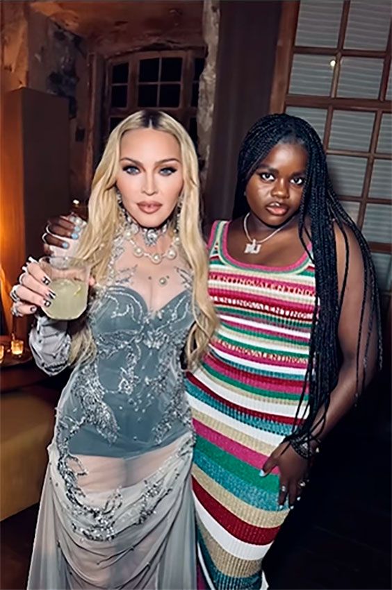 Madonna con su hija Mercy