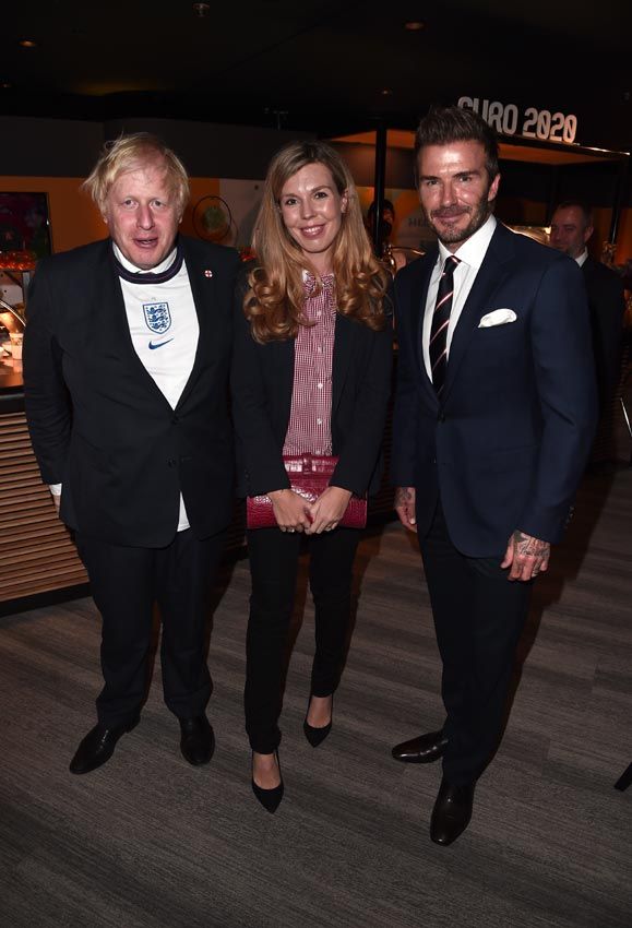 Boris Johnson con su mujer Carrie Symonds y David Beckham