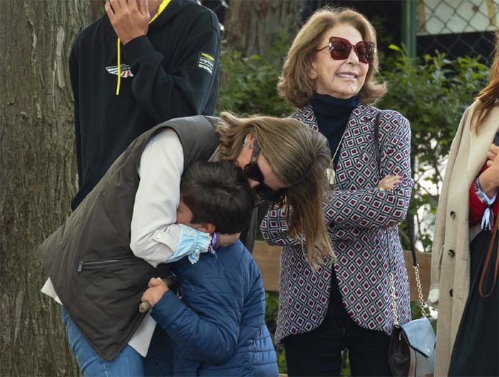 Margarita Vargas, muy cariñosa con su hijo pequeño y junto a su madre