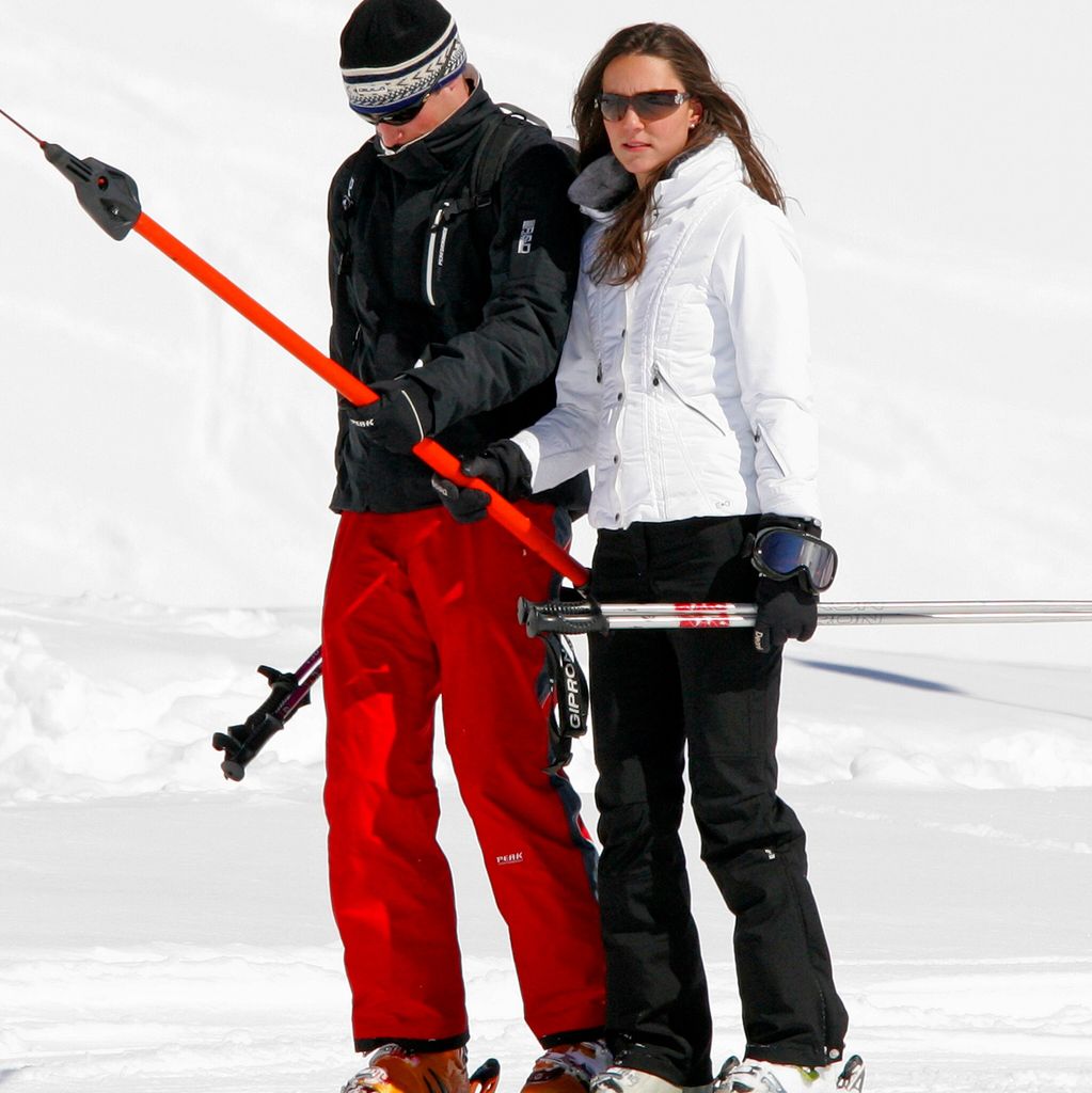 klosters switzerland march 19 prince william and girlfriend kate middleton use a t bar drag lift whilst on a skiing holiday on march 19 2008 in klosters switzerland photo by indigo getty images 