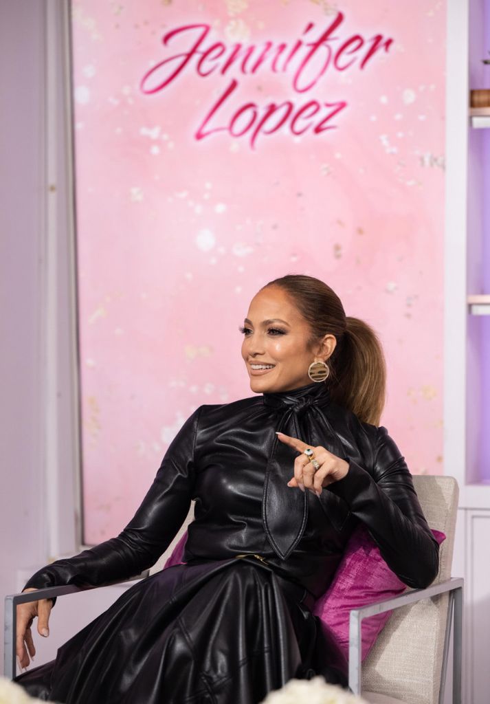 jennifer lopez vestido negro