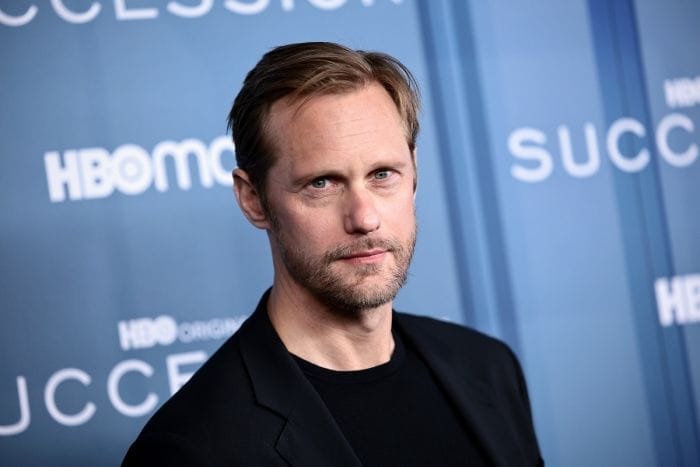 Alexander Skarsgard confirma su paternidad con Tuva Novotny, en la presentación de 'Succession 4'